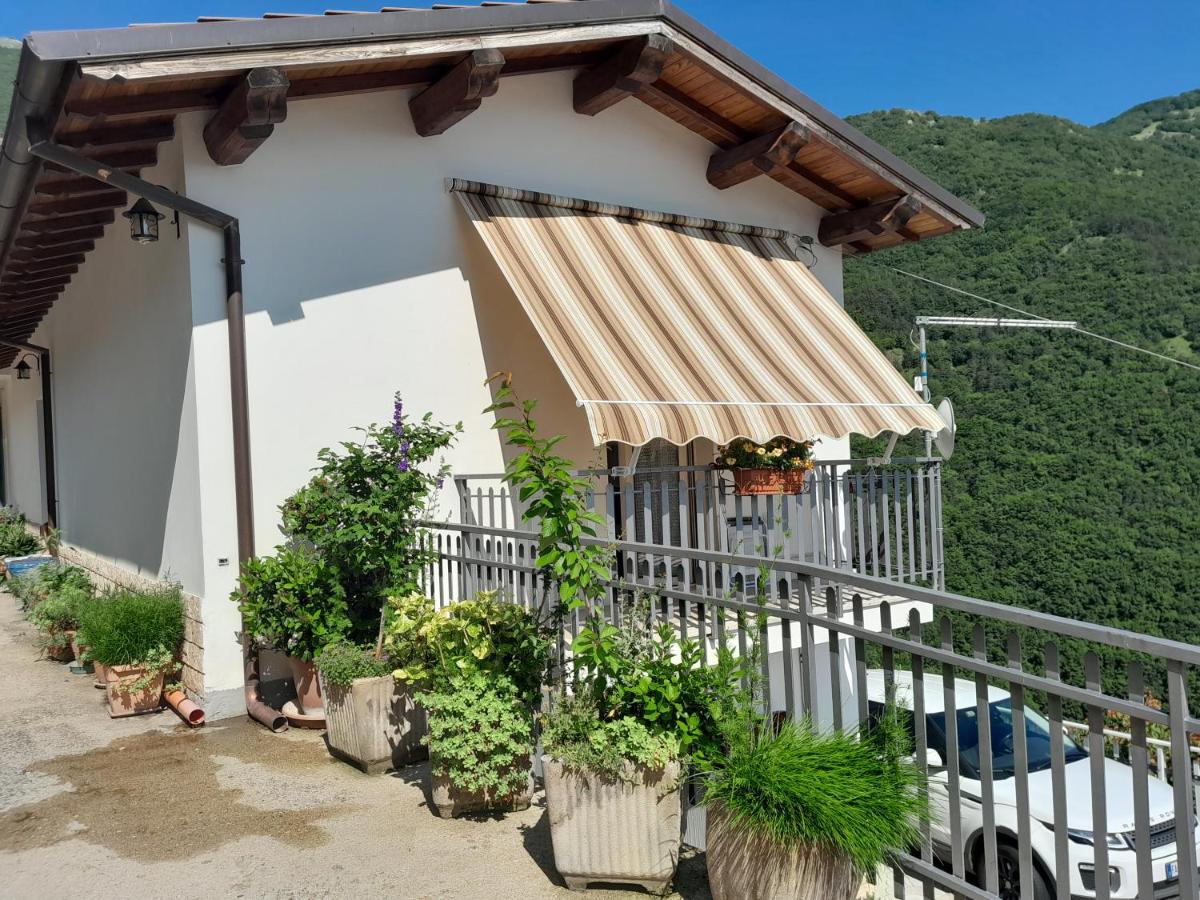 Casa San Giacomo Poggio Bustone Buitenkant foto