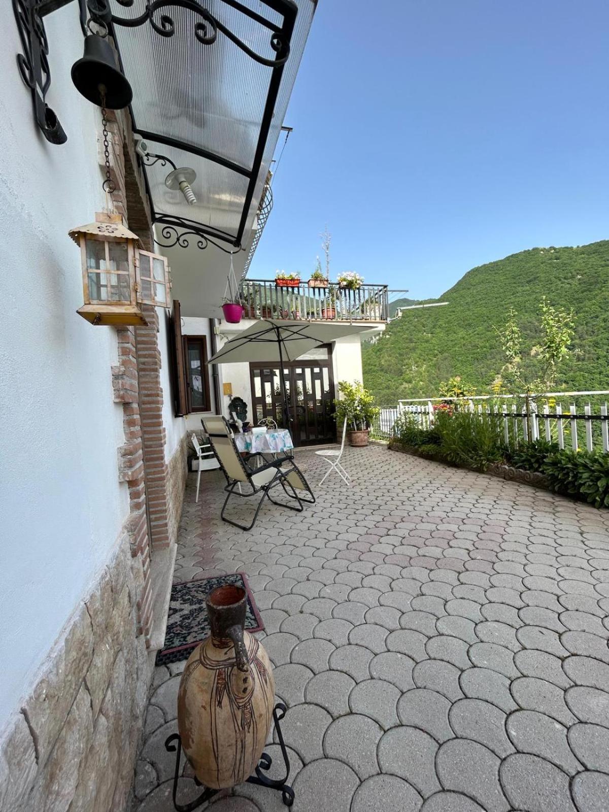 Casa San Giacomo Poggio Bustone Buitenkant foto