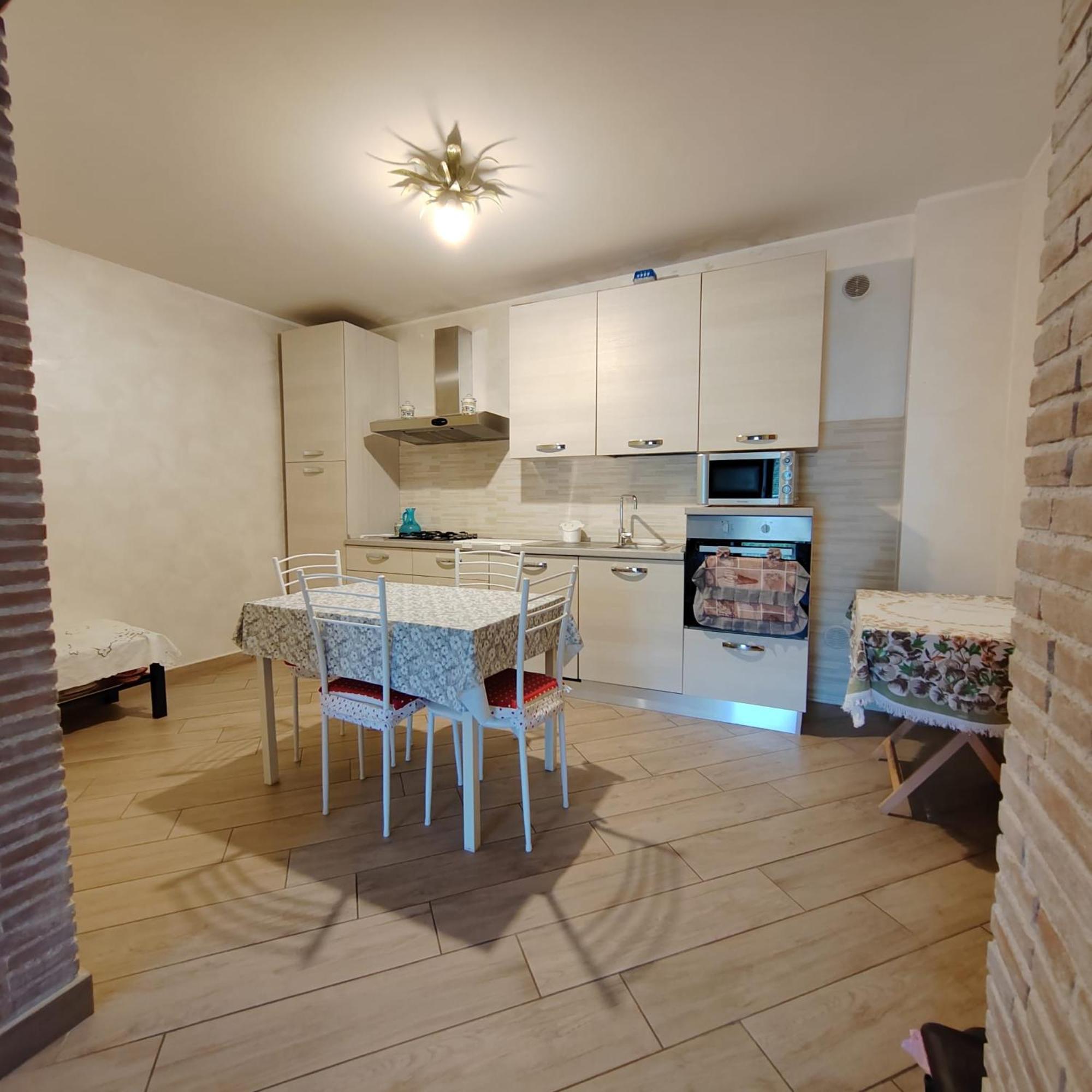 Casa San Giacomo Poggio Bustone Buitenkant foto