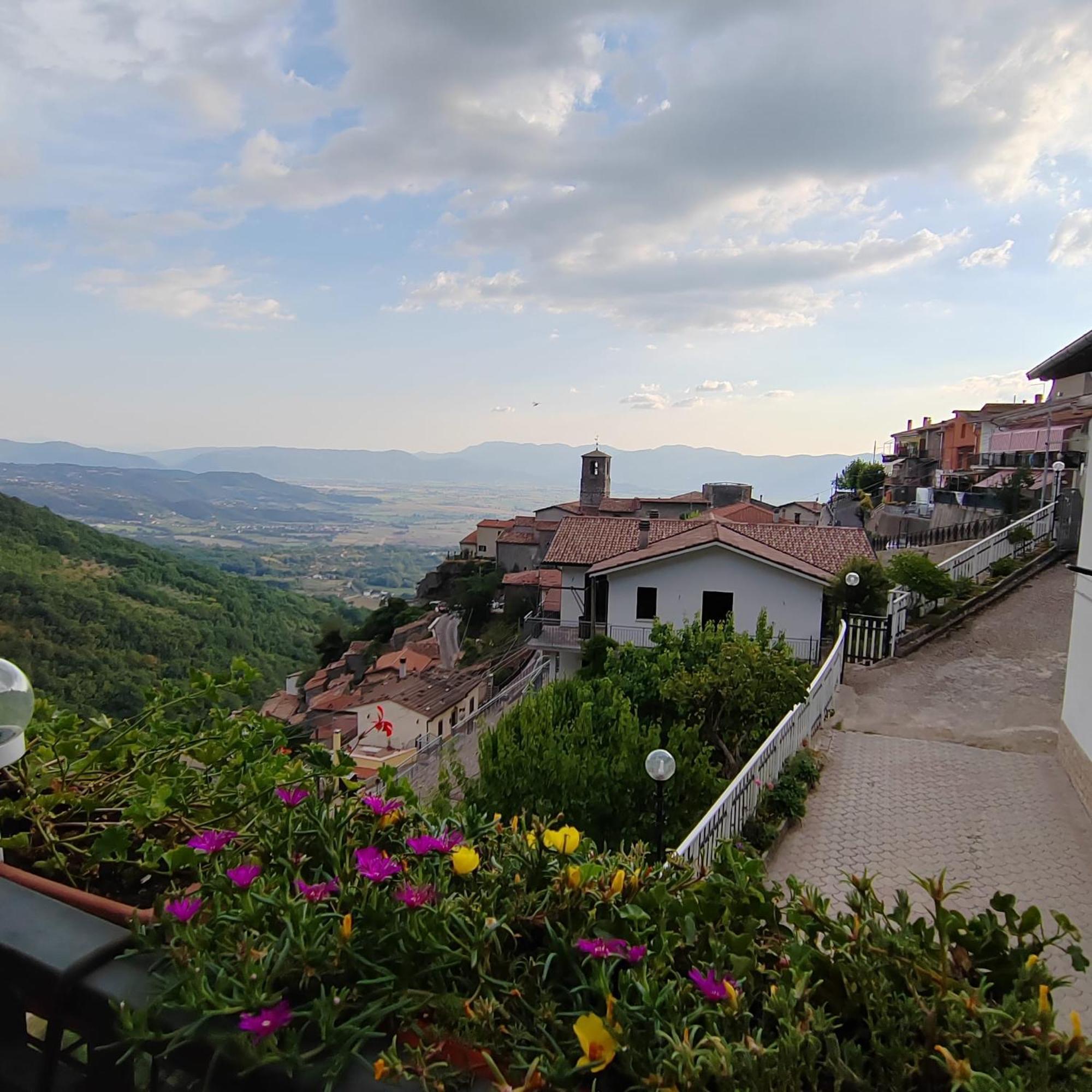 Casa San Giacomo Poggio Bustone Buitenkant foto