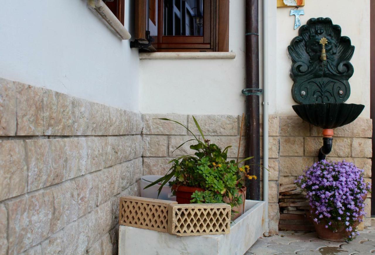 Casa San Giacomo Poggio Bustone Buitenkant foto